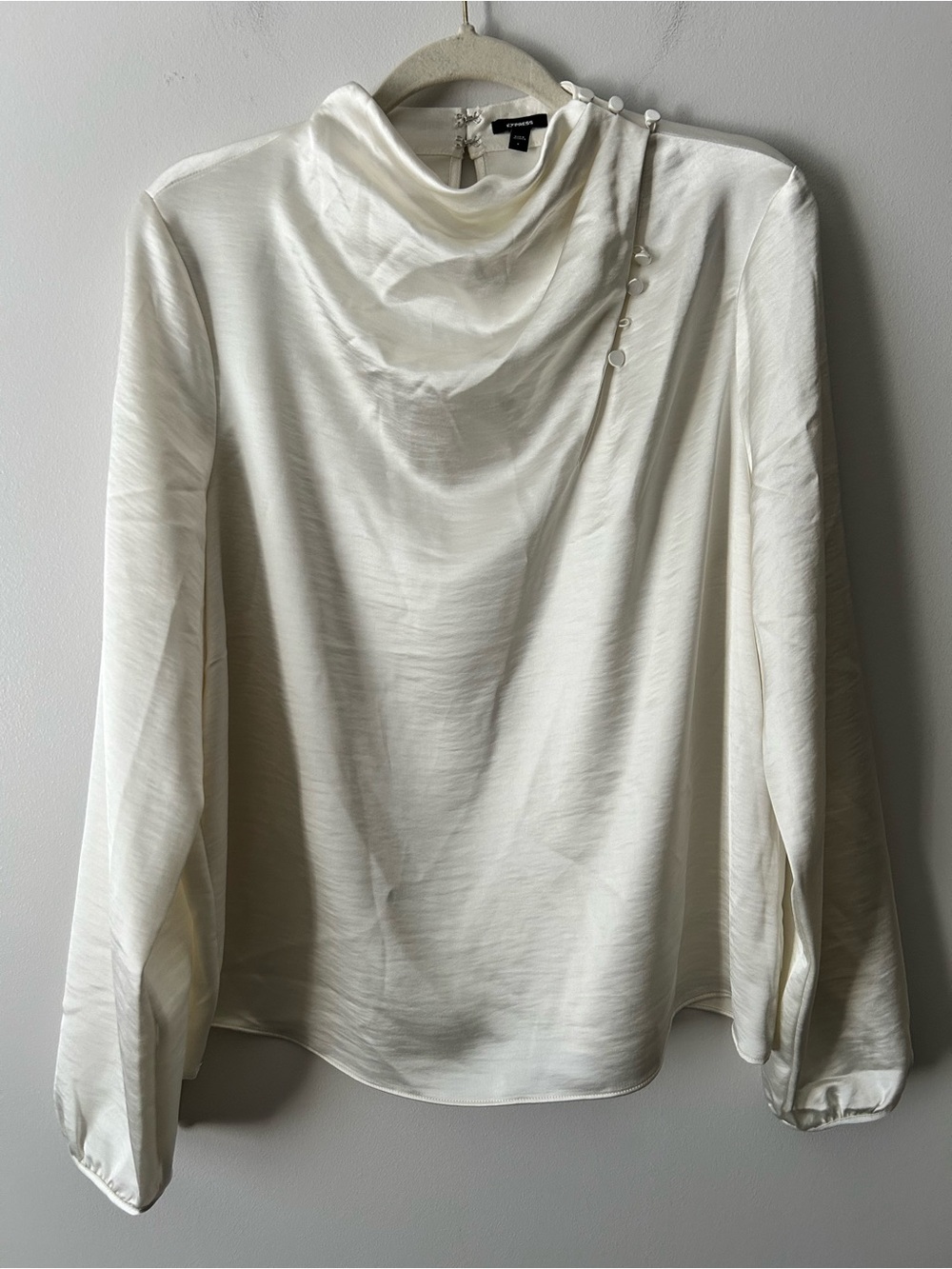 Express Women's Ivory Satin Mock Neck Button-Trim Blouse L - Picture 2 of 8